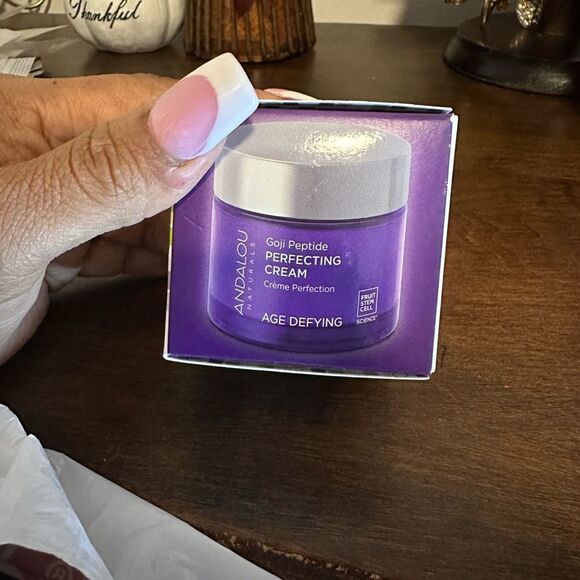 Andalou Naturals Goji Peptide Perfecting Cream, Age Defying, 1.7 oz - Picture 1 of 4